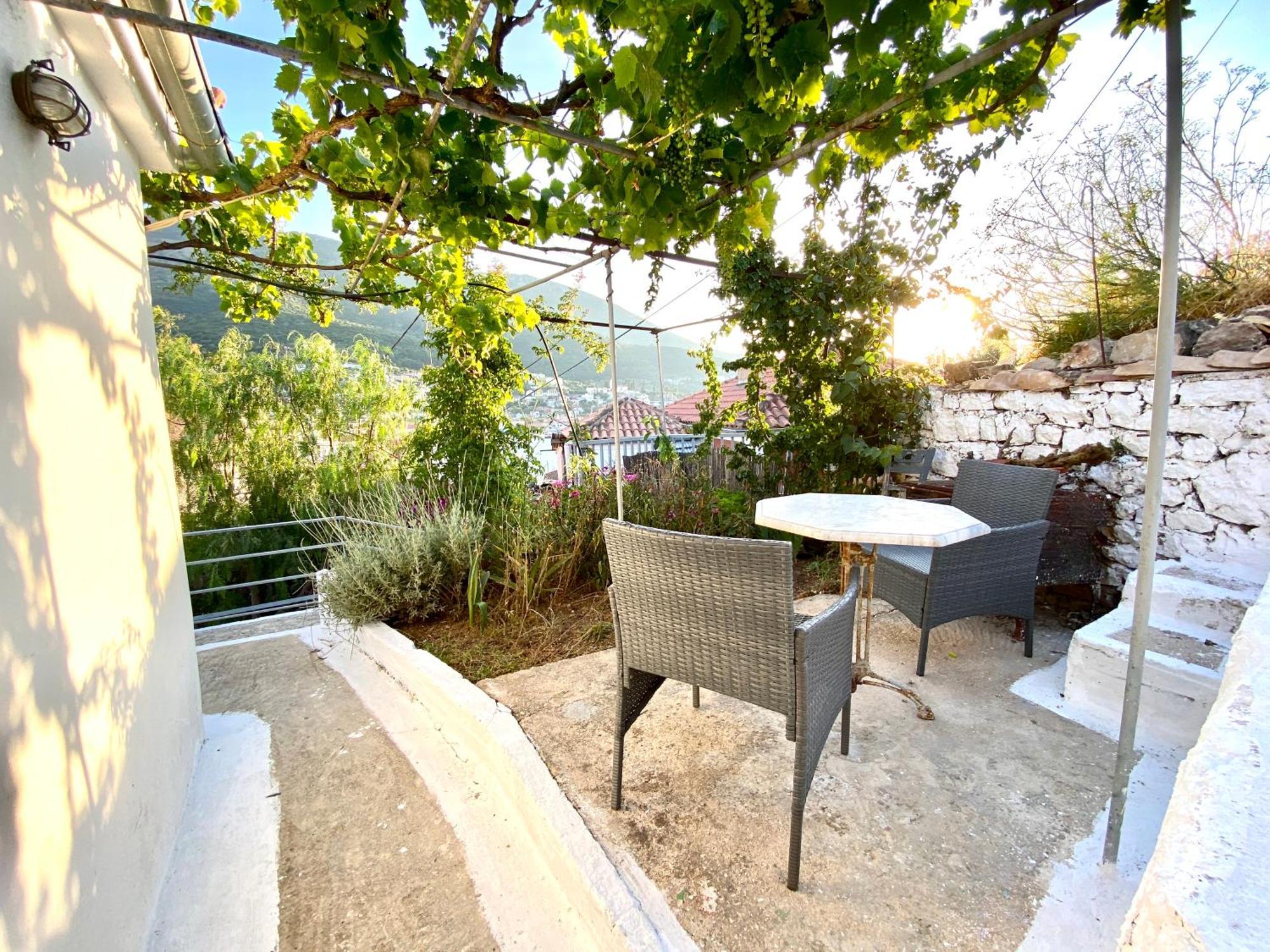 Stylish Vathy Studio With Sea View Buitenkant foto